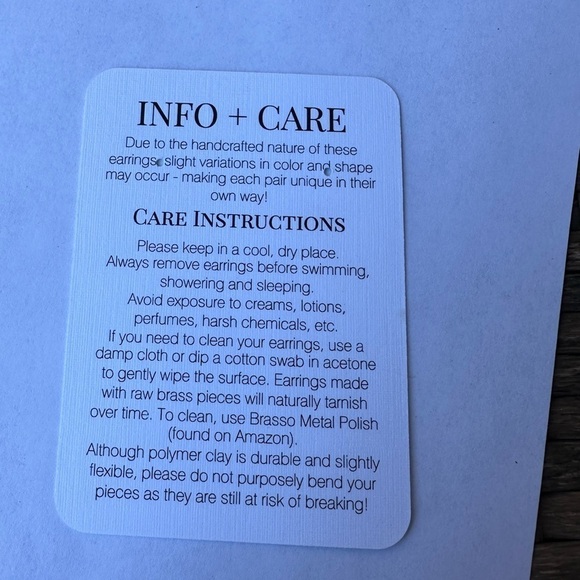 MYSTERY 2 pack of dangle earrings! - Picture 7 of 7